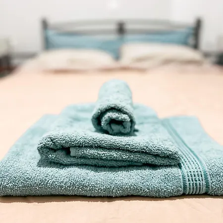 Ta Sokakia Apartamento Karpenísion