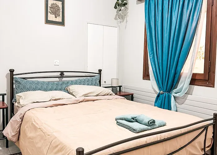 Ta Sokakia Karpenísion